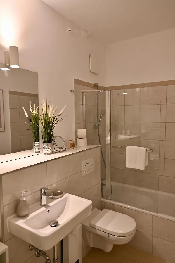 Modernes Apt Mit Direkter Anbindung Zur City Und Messe Hannover Apartment